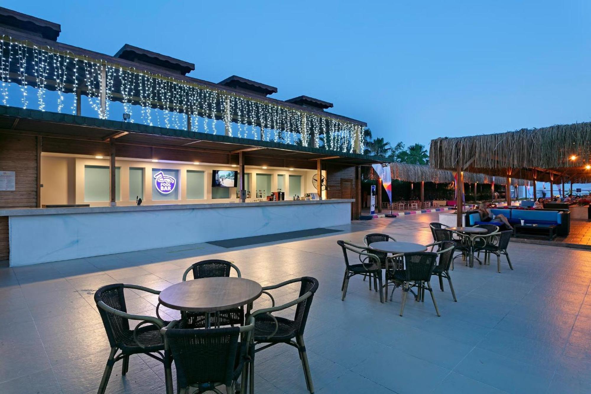Armas Life Belek Hotel Exterior photo